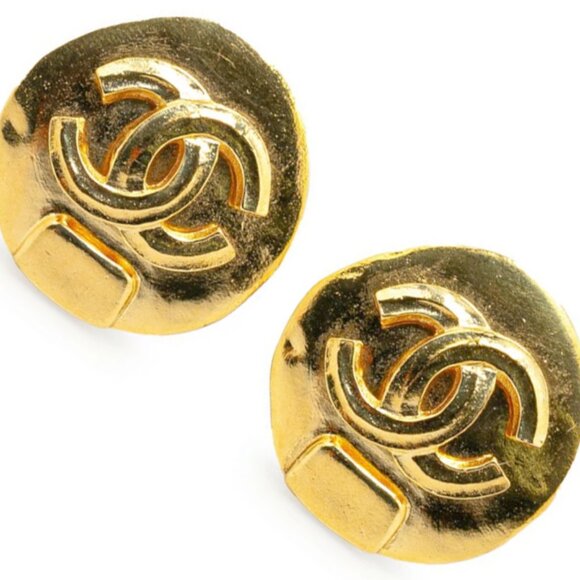 CHANEL CC Logos Round Vintage Clip-On Earrings Gold Tone 98P Auth - Picture 1 of 14